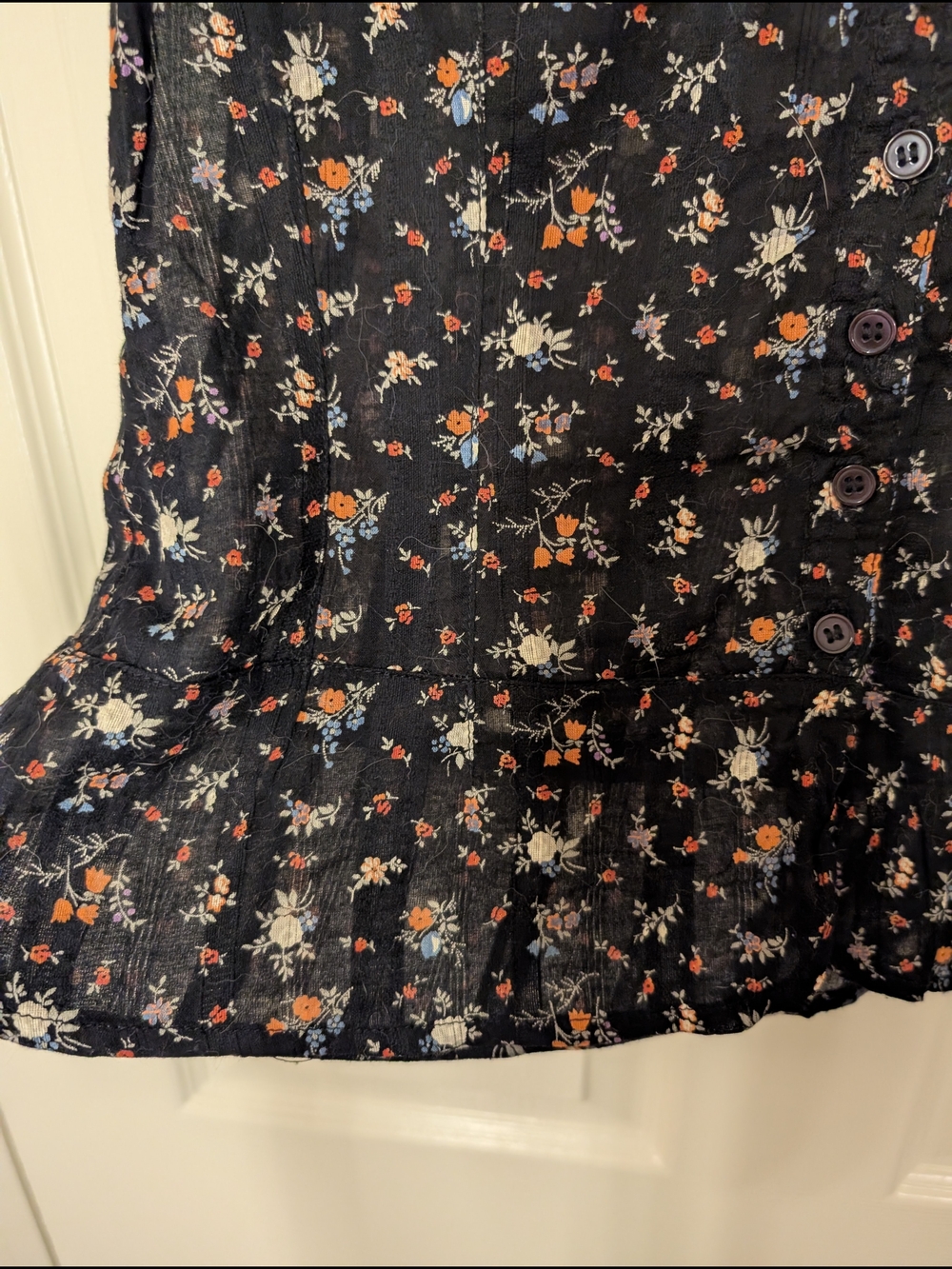 H&M Black Floral Cap-Sleeve Button Front Blouse - Picture 6 of 7